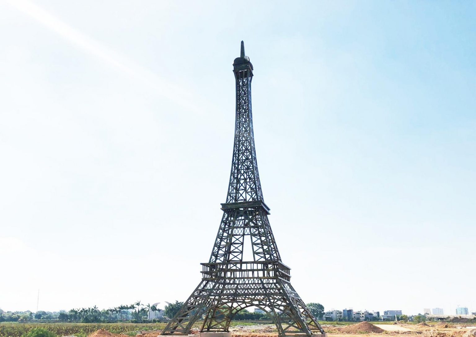 Tháp Eiffel “phiên bản Thanh Hóa”. (Nguồn ảnh: batdongsanbacbo.vn)
